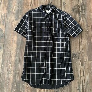 TOPMAN CHECKERED BLACK & WHITE BUTTON DOWN SHIRT